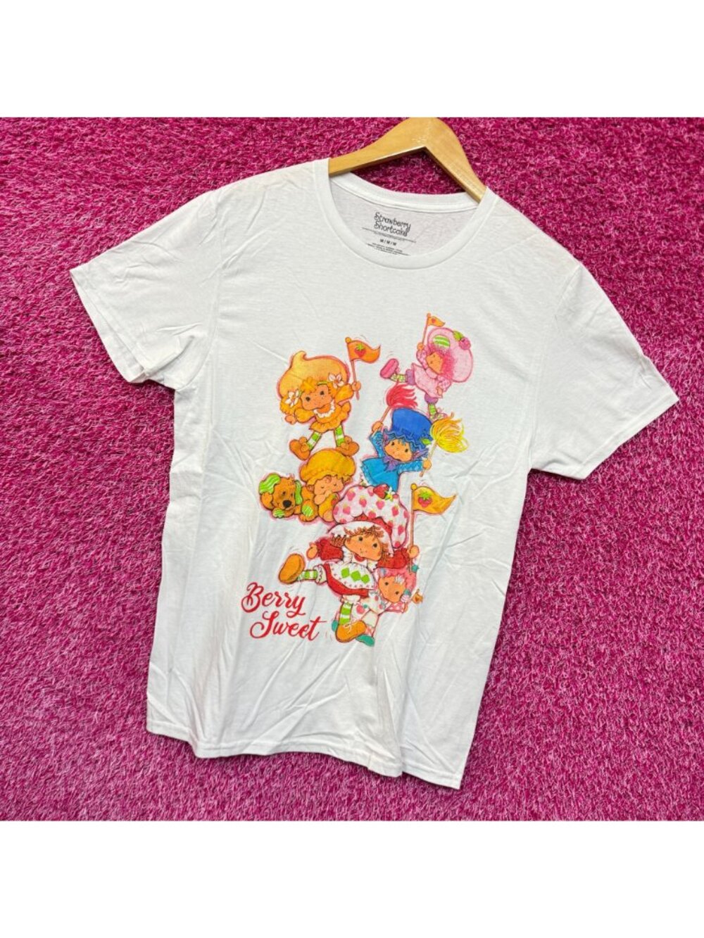 Strawberry Shortcake Berry Sweet Spirit Rally Cartoon Tee M - Picture 3 of 5